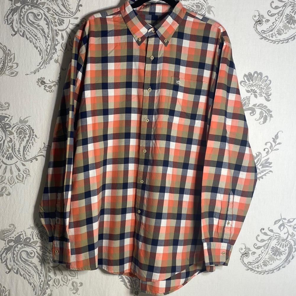 Southern Tide Button‎ Down Shirt
Salmon Navy Plaid Mens Size X large